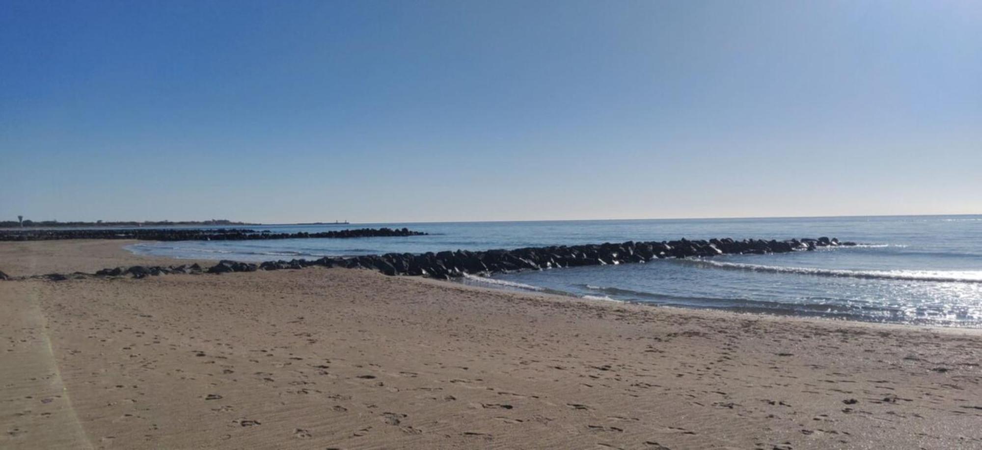 T4 Climatise Avec Piscine A 400M De La Mer Vias Luaran gambar